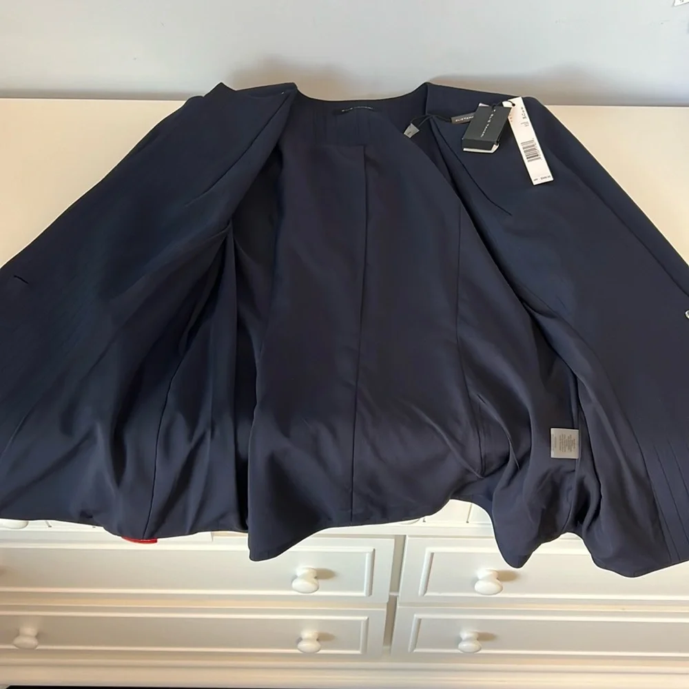 NWT Elie Tahari, navy single gold button blazer - Picture 7 of 12